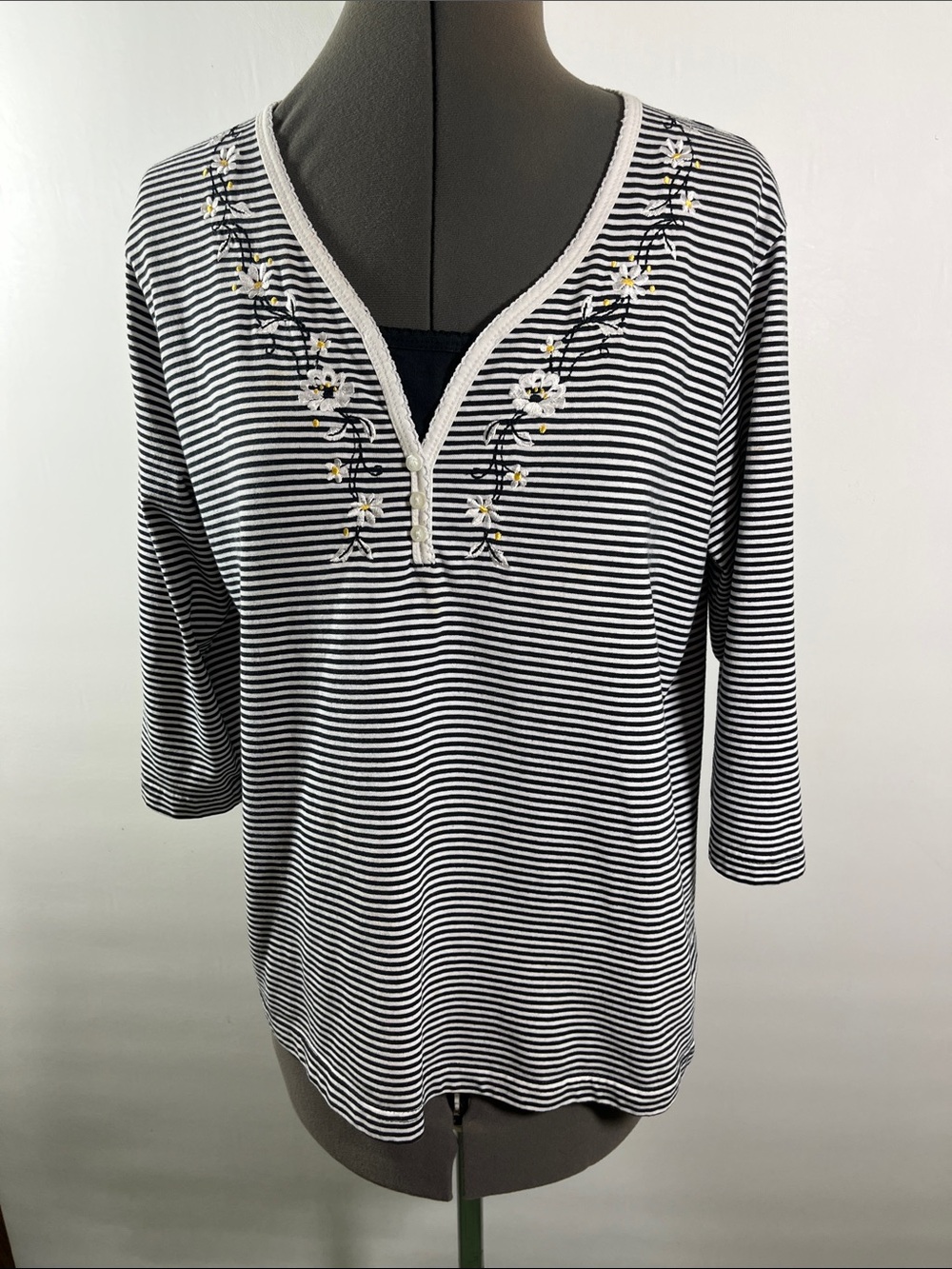 Shenanigans Striped Embroidered V-Neck Women’s Top - Black & White Size XL